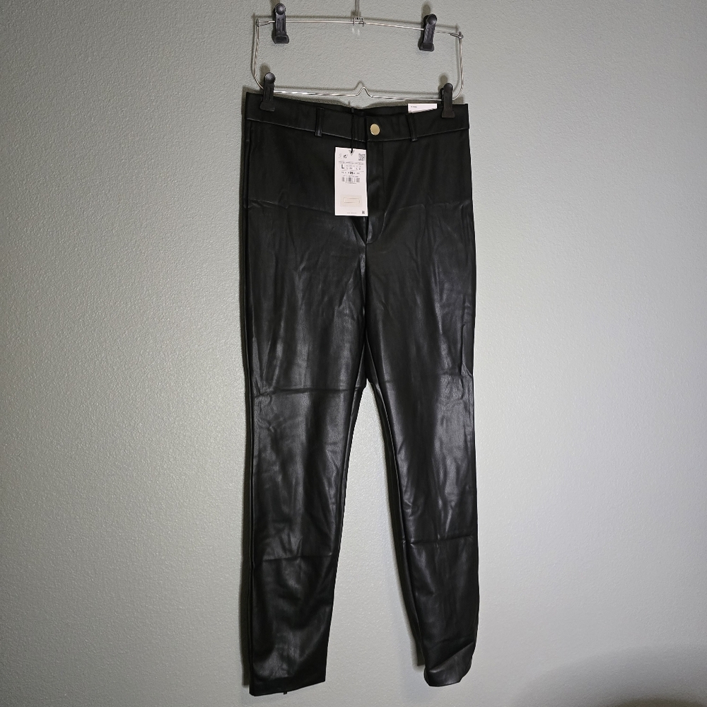 Black Leather Women's Leggins - Picture 2 of 5